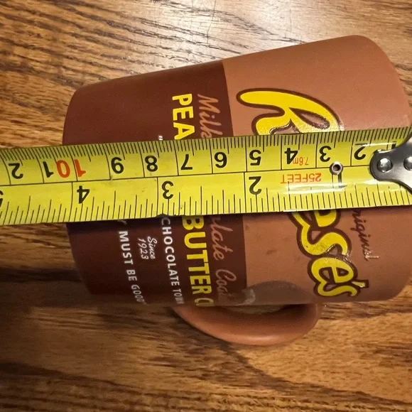 Reese’s Peanut Butter Cup coffee mug from Hershey’s Chocolate world! - Picture 6 of 6